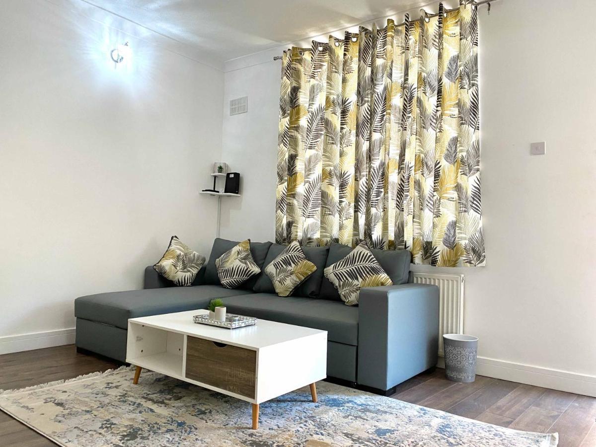 Appartement 2 Bed Town Centre Nr Theatre Free Park Wi-Fi & Garden à Aylesbury  Extérieur photo